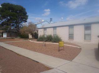 11617 Bunky Henry Ln, El Paso, TX 79936