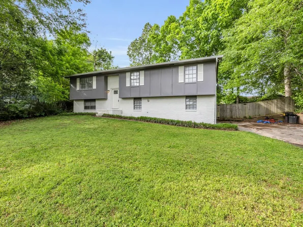 914 Kennington Hills Dr, Hixson, TN 37343