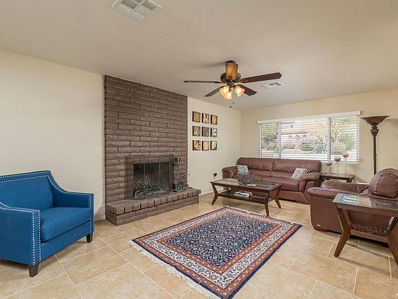 4th image of 1415 E El Camino Dr