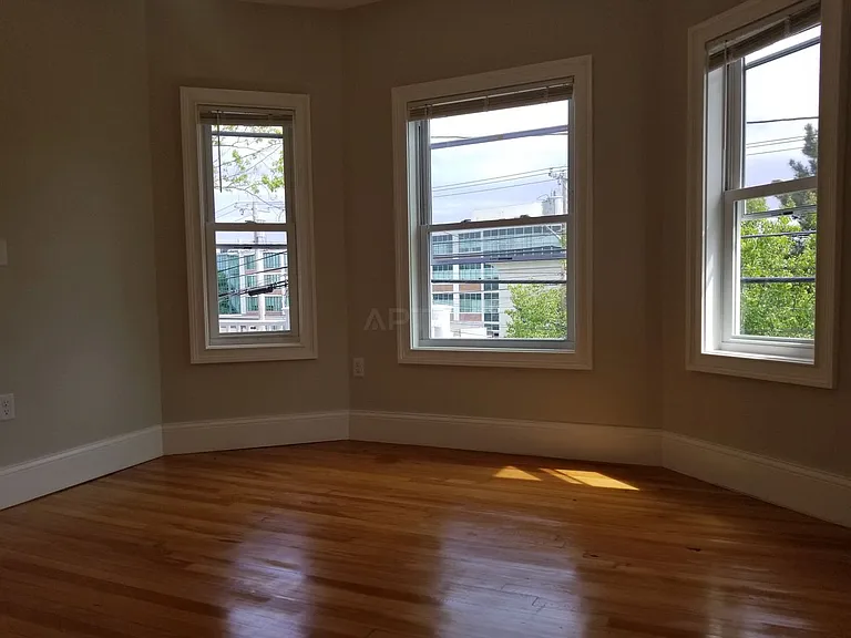 231 Boston Ave #2 — Photo 3