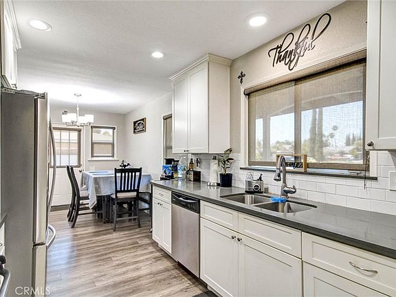 4th image of 6831 Park Ave