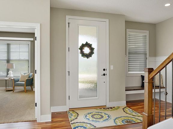 5th image of 2567 Woods Dr