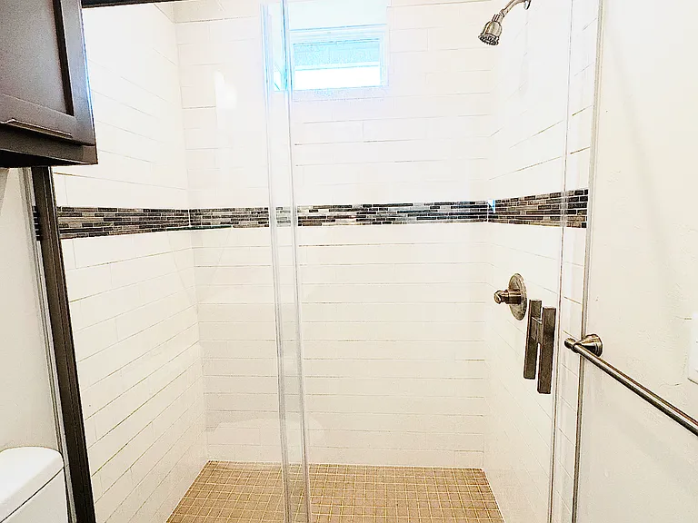 2721 N Walnut Ave — Photo 7