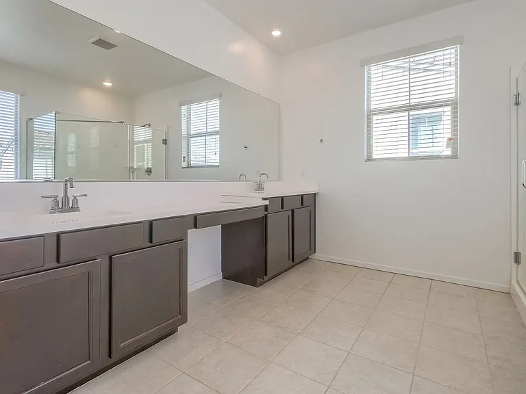 1362 W Crane Dr — Photo 9