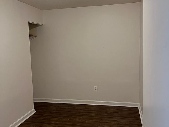 Bonus room or den in the walkout basement