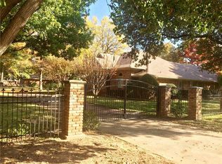 1717 Glade Rd, Colleyville, TX 76034