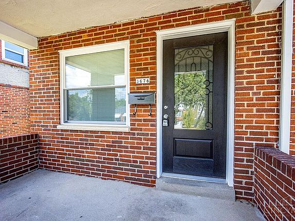 5th image of 3676 Allview Cir