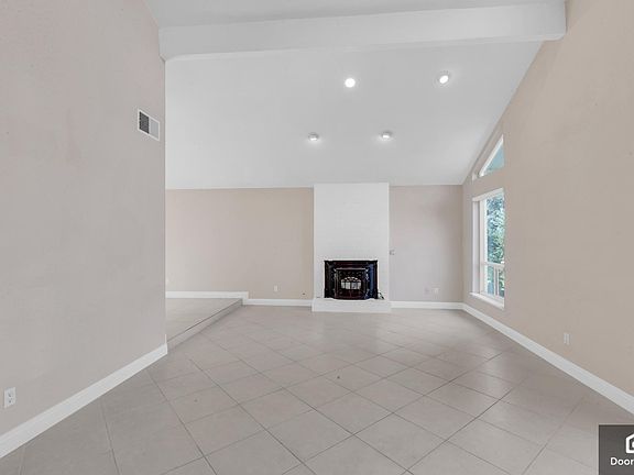 5th image of 8456 Menke Way