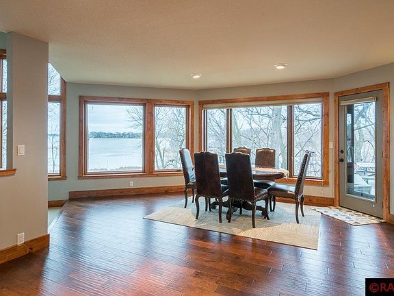 3rd image of 1200 Terrasol Ln