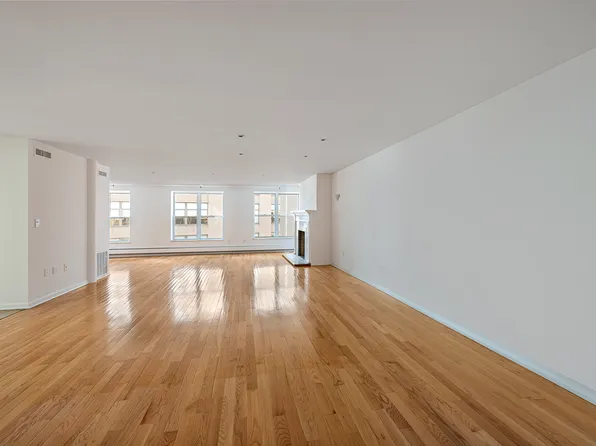 521 Broome Street image 2 of 7