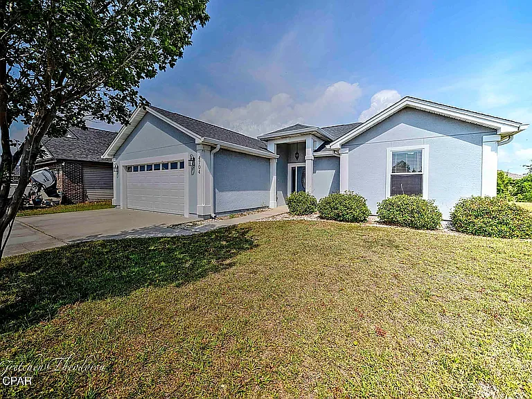 Building Photo - 4704 Shannon Ln