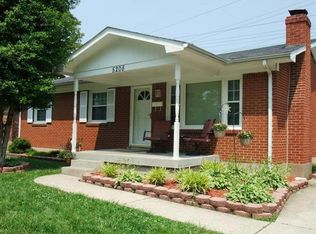 5208 Mount Holyoke Dr, Louisville, KY 40216