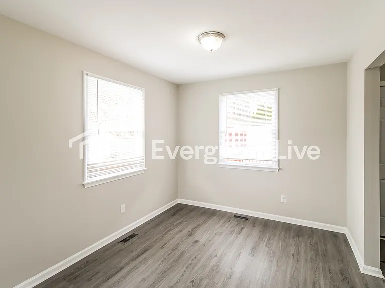 9906 Maidbrook Rd — Photo 11