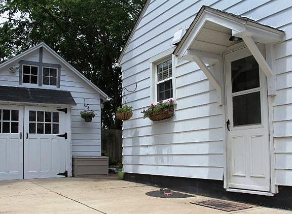 3rd image of 103 Longman Ln