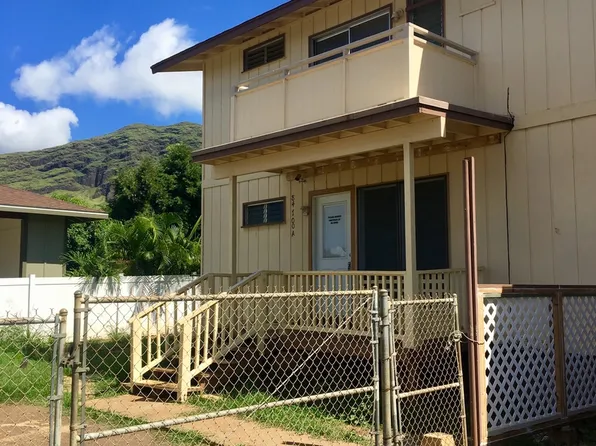 84-700 Farrington Hwy APT A, Waianae, HI 96792
