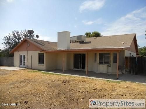 3rd image of 1826 W Taro Ln