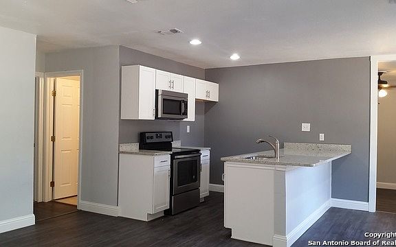 2nd image of 6038 Seacroft Dr