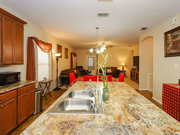 5th image of 11209 Quintana Dr