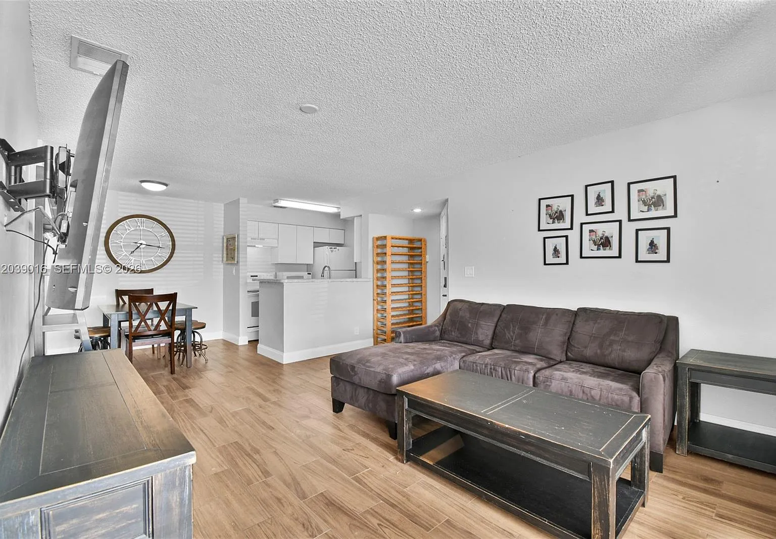 2866 S University Dr — Photo 4