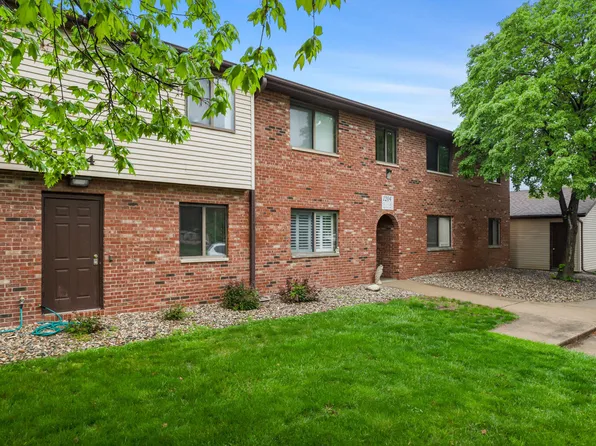 1204 Dean Dr #8, Urbana, IL 61801