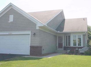 8994 Deer Run Dr, Victoria, MN 55386