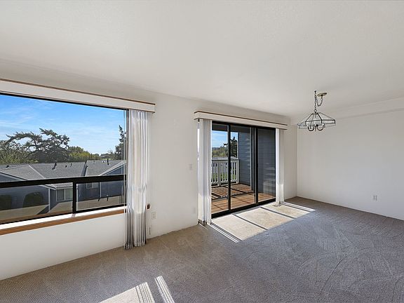 4th image of 31080 State Route 20 APT A103
