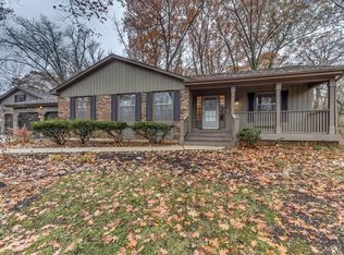 2433 Trillium Ln, Naperville, IL 60565