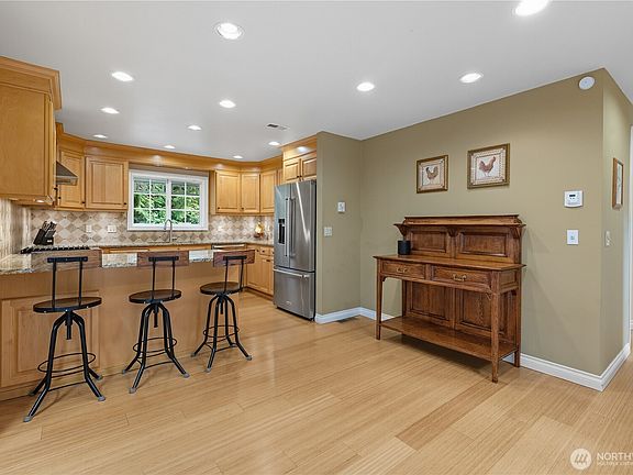 3rd image of 28828 SE 262nd Street
