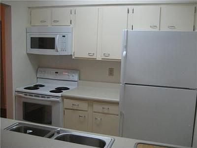 3rd image of 1768 Lake Meadow Dr