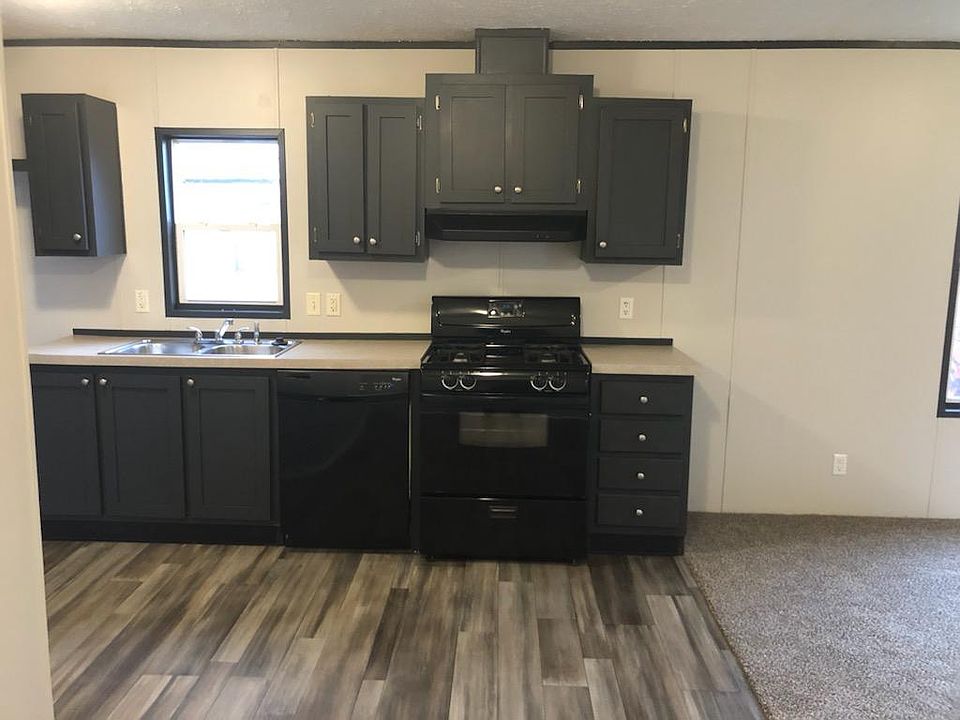1st image of 589 Triann Dr SE #198