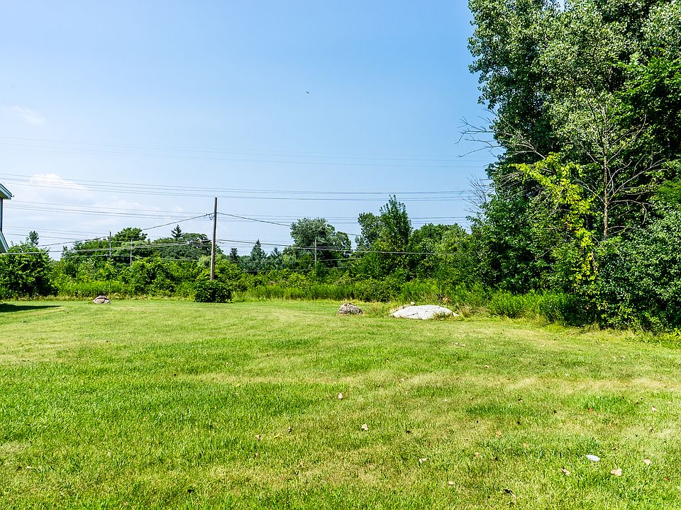 2nd image of 3038 143rd St