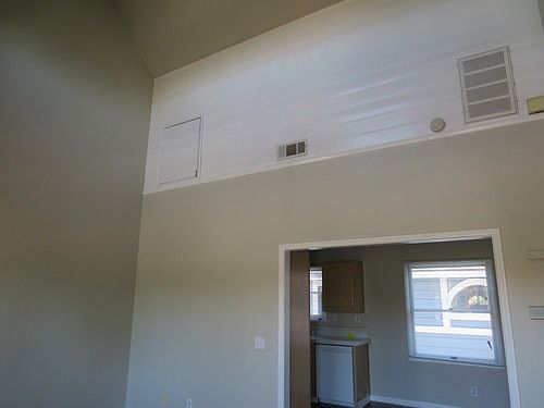4th image of 210 S Grand St