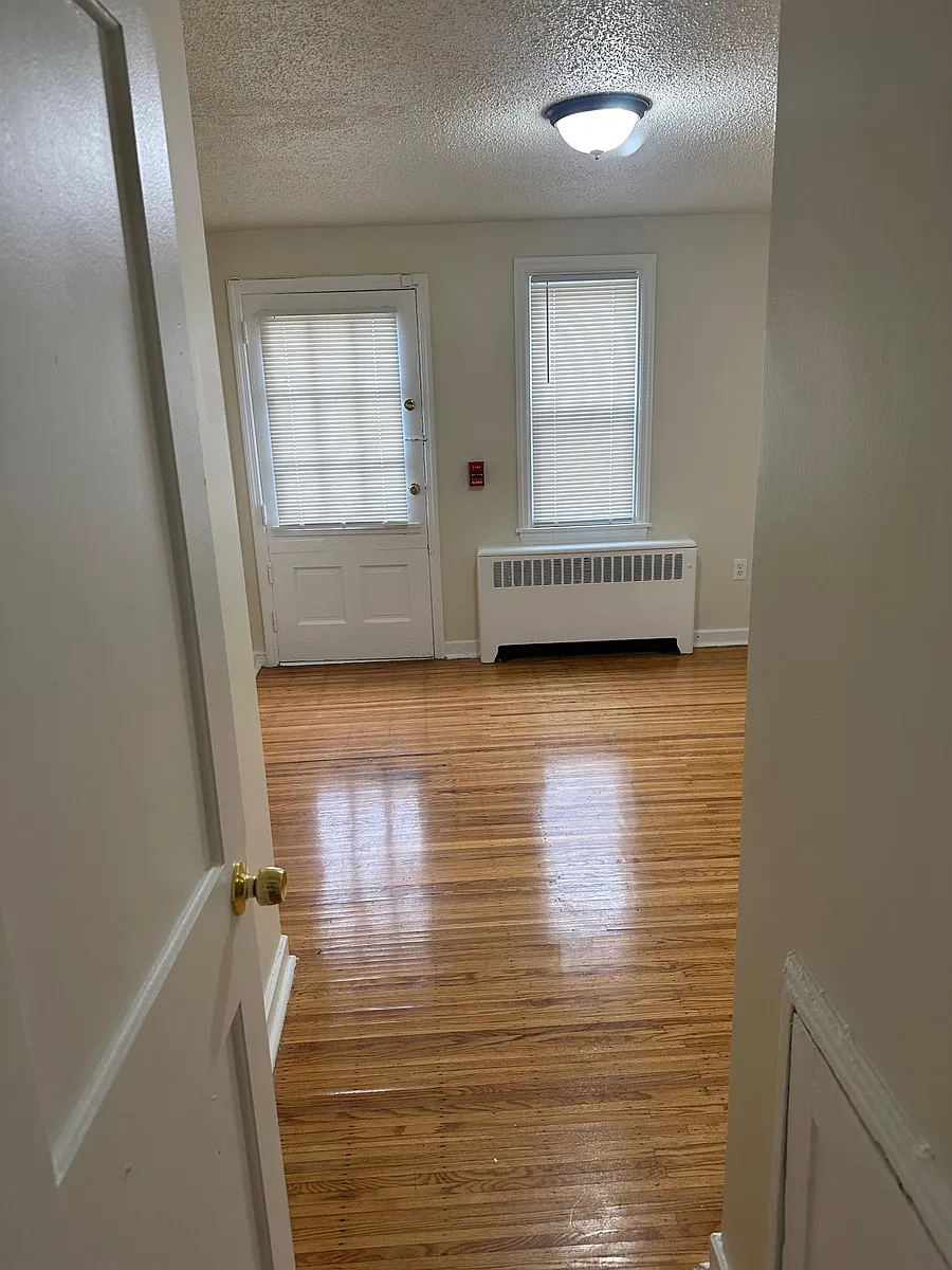 Photo 2 of 24 - 7401 Woodbine Ave #3B - Philadelphia, PA Building Photo - 7401 Woodbine Ave #3B