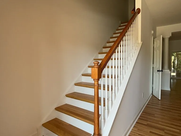 1544 Oxborough Cir — Photo 16