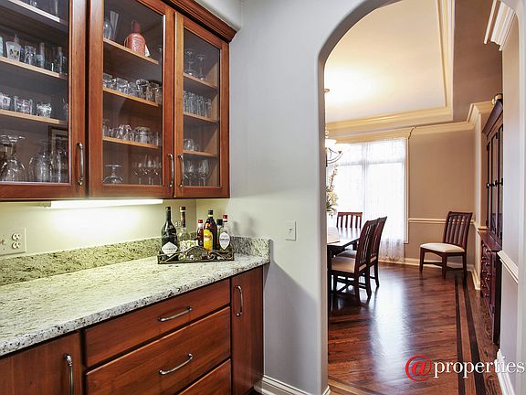 Butler's pantry
