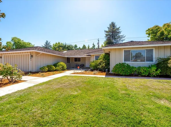 19661 Via Escuela Dr, Saratoga, CA 95070