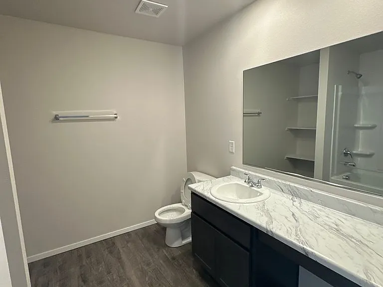 8109 E Oakland St — Photo 11