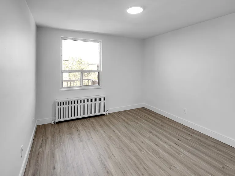 79 Jameson Ave — Photo 8