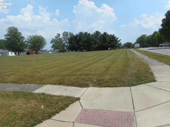 0 Crestwood Dr, Willard, OH 44890