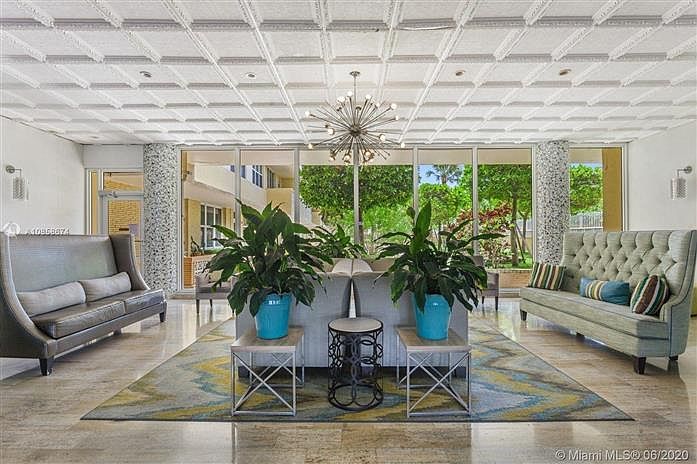 1st image of 4747 Collins Ave APT 1513