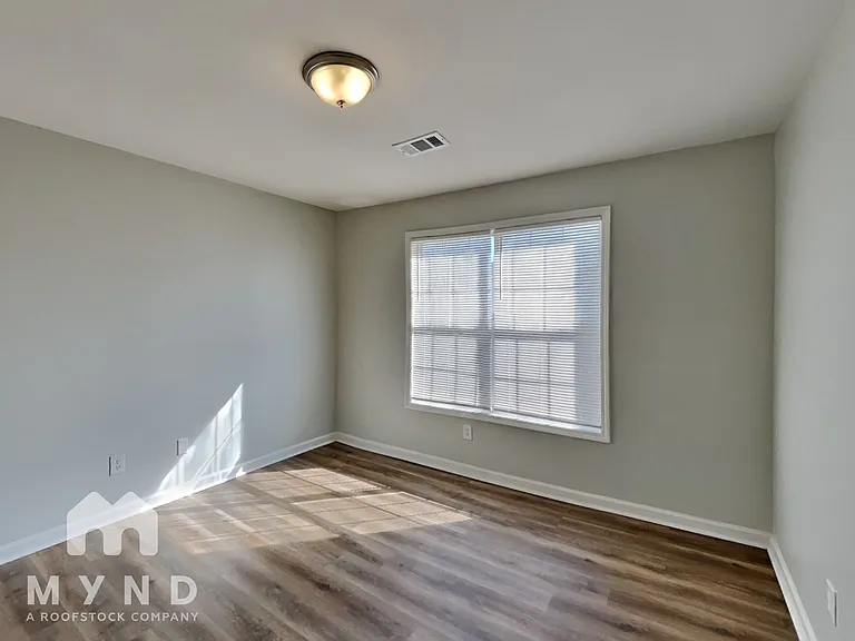 6473 Wellesley Dr — Photo 18
