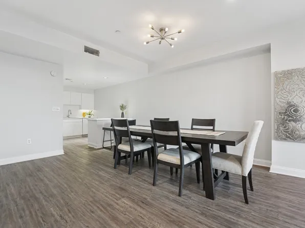 206 Shearwater Ct West image 4 of 26