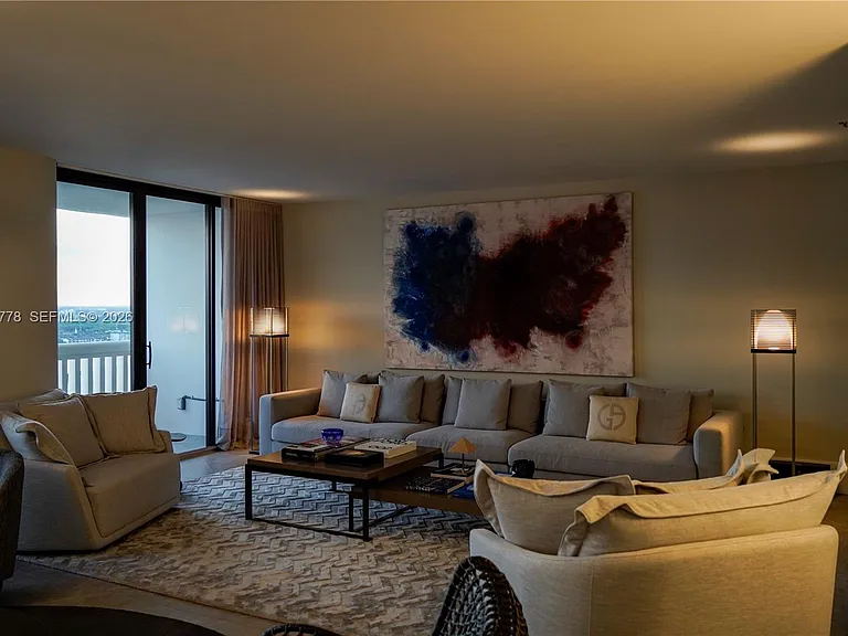 2000 Island Blvd #2404 — Photo 35