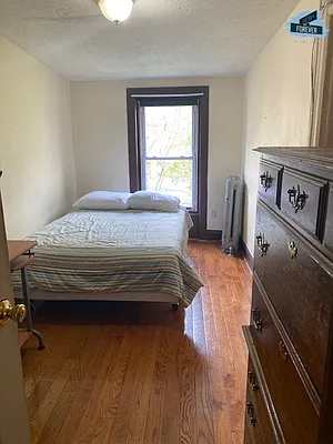 Rented by Fifth & Forever LLC | media 3