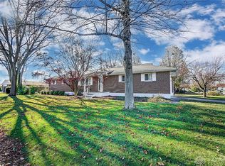 5611 Mallard Dr, Dayton, OH 45424