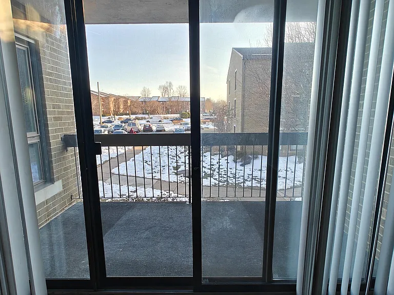 561 Florida Ave #104 — Photo 4