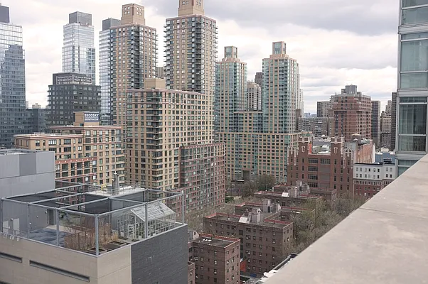 Rented by LG Fairmont Group | media 25