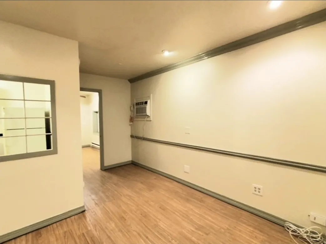 1 bed, 970 sqft, $990 — Photo 4