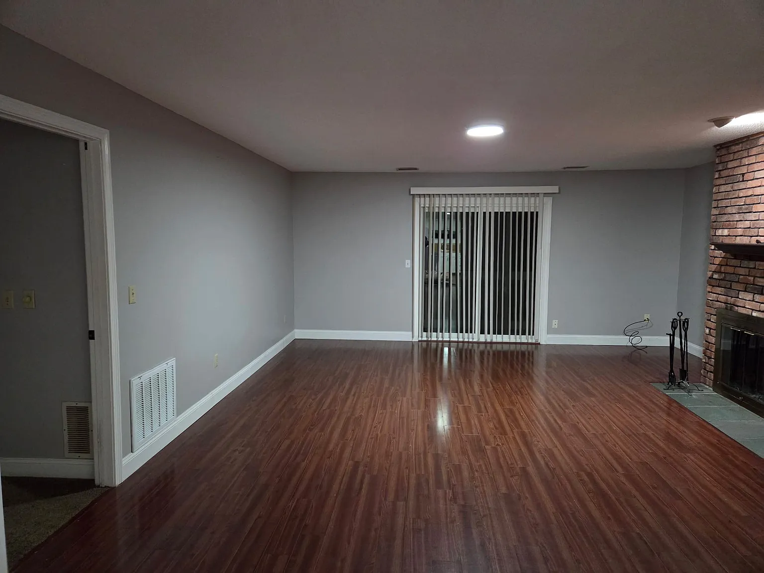 2 bed, 1.5 bath, 1158 sqft, $2,250 — Photo 2