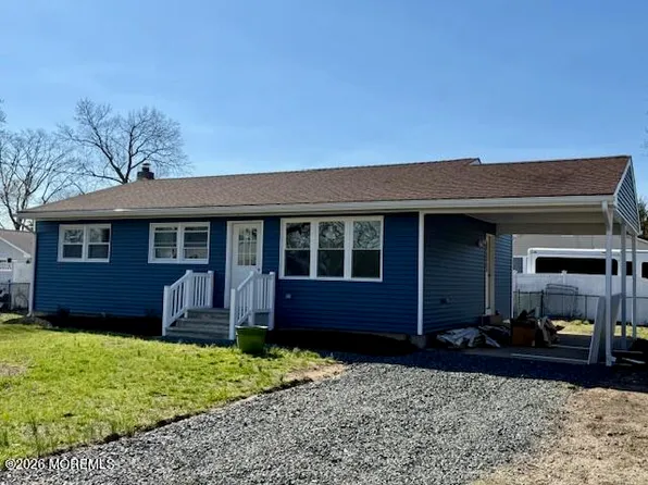 28 Gem Avenue, Toms River, NJ 08755
